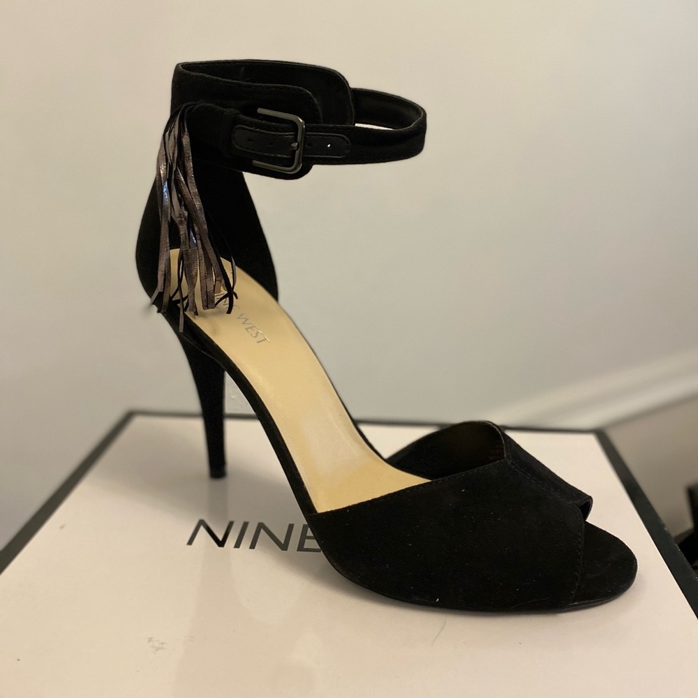 Nine West brand new AMMA20 black heels.